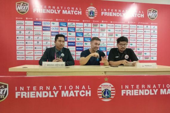 Soal Mati Listrik di Stadion Patriot saat Persija vs Ratchaburi FC, Thomas Doll Bilang Begini - JPNN.COM