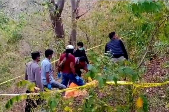 Awaludin Dihabisi Secara Sadis di Kawasan Objek Wisata Pantai Tampora Situbondo - JPNN.COM