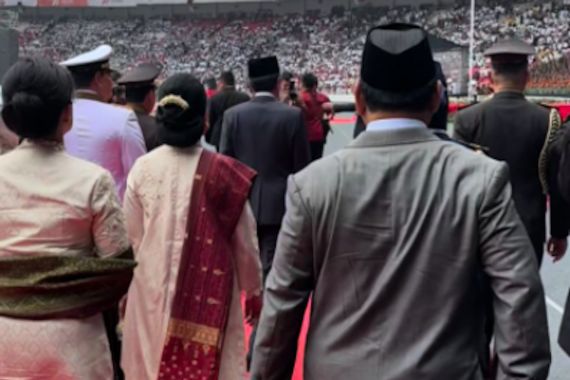 Tak Menapaki Karpet Merah di HUT Bhayangkara Polri, Prabowo Subianto Banjir Pujian - JPNN.COM