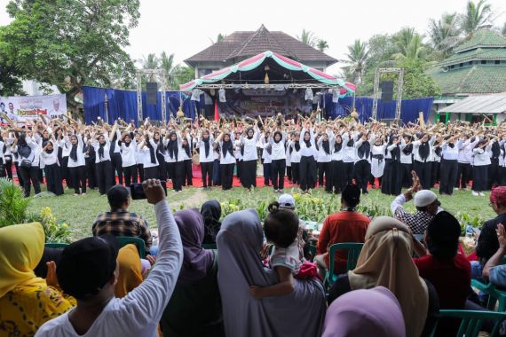 Didukung Gardu Ganjar, Pertunjukan Bedug Kerok di Banten Meraih Rekor MURI - JPNN.COM