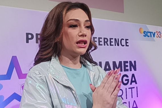 Anak Sedang Dirawat di Rumah Sakit, Celine Evangelista Minta Doa - JPNN.COM