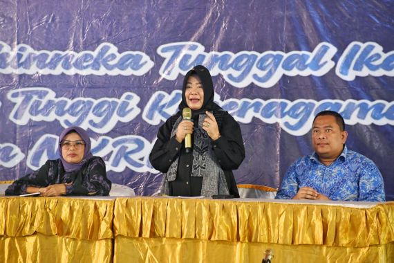 Siti Fauziah Ajak Warga Bali Tetap Jaga Persatuan di Tahun Politik 2024 - JPNN.COM