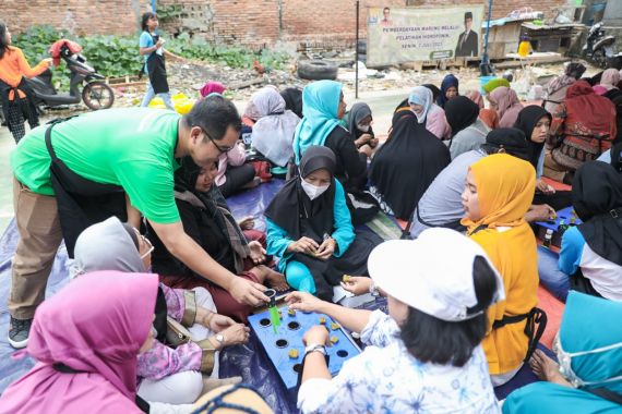 Sukarelawan Sandi Buka Peluang Usaha Lewat Hidroponik Bagi Ratusan Warga Jaktim - JPNN.COM