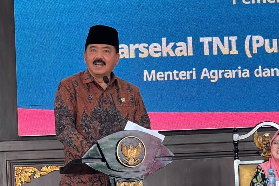 Hadi Tjahjanto Minta Para Kepala Desa di Jombang Menyukseskan PTSL - JPNN.COM