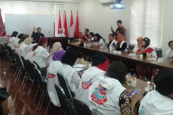 Pesan Penting Basarah dalam Dialog 'Kenapa Ganjar Pranowo Capres Terbaik Penerus Jokowi' - JPNN.COM