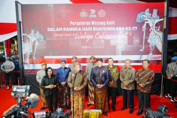 Habib Aboe Mengapresiasi Kapolri Melestarikan Budaya Lewat Pergelaran Wayang Kulit - JPNN.COM