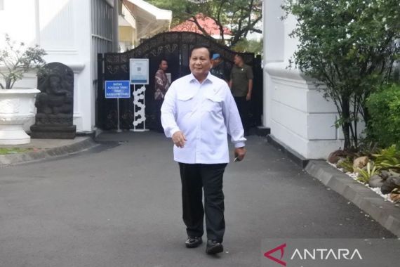 Prabowo Sebut Presiden Jokowi Sangat Puas dan Gembira - JPNN.COM