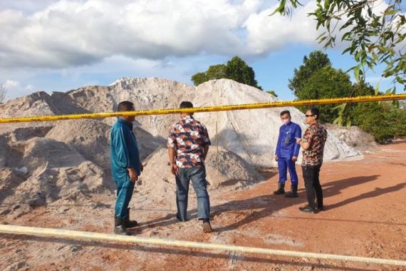 Bongkar Aktivitas Tambang Pasir Ilegal di Batam, Polisi Tetapkan 2 Tersangka - JPNN.COM