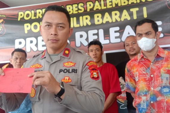 Adik Dituduh Pelacur, Sukron Tusuk Ipar di Palembang - JPNN.COM