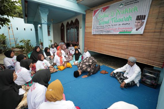 Tuan Guru Sahabat Ganjar Edukasi Masyarakat Serdang Bedagai Tentang Sujud Tilawah - JPNN.COM