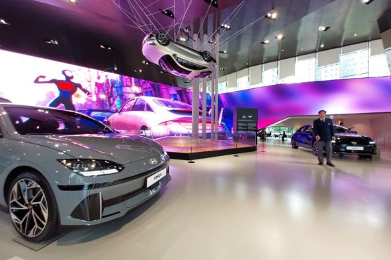 Hyundai Siapkan MPV Listrik di Indonesia, Harganya Lebih Murah - JPNN.COM