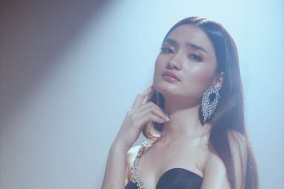 Bertha Julia Viral Berkat Lagu Bukan Inginmu - JPNN.COM