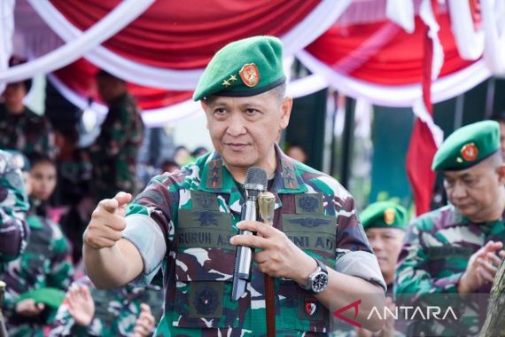 Lepas Satgas Pamputer 733 Masariku Menuju Daerah 3T, Mayjen Ruruh Sampaikan Pesan Tegas - JPNN.COM