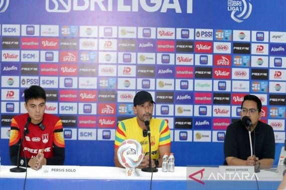 Kabar Buruk Persis Solo, Dua Bek Andalan Absen Lawan Borneo FC - JPNN.COM