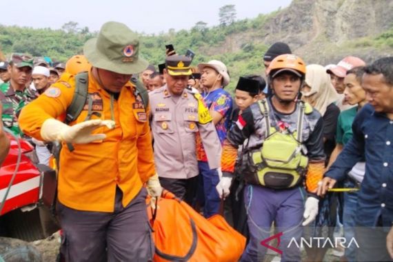3 Pemuda Tewas Tenggelam saat Jalani Pengobatan Alternatif di Situ Tegallega Bogor - JPNN.COM