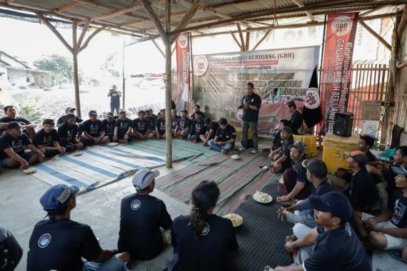 Ganjaran Buruh Berjuang Serap Aspirasi Nelayan Cirebon Melalui Kopdar - JPNN.COM