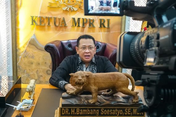Ketua MPR Bamsoet Dorong Peningkatan Pendidikan Bagi Pekerja Migran Indonesia - JPNN.COM