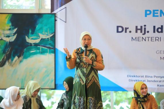 Menaker Ida Fauziyah Ajak Anggota PPI Sesuai Kompetensinya Bangun Indonesia Lebih Maju - JPNN.COM