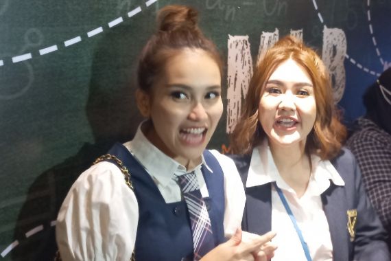 Cuek Dituding Operasi Plastik, Ayu Ting Ting Ungkap Rahasia di Balik Penampilannya - JPNN.COM