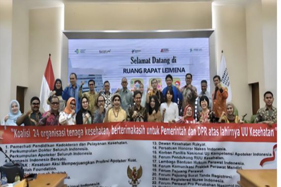 Menkes Budi Terima Penghargaan sebagai Pahlawan Transformasi Kesehatan Indonesia - JPNN.COM