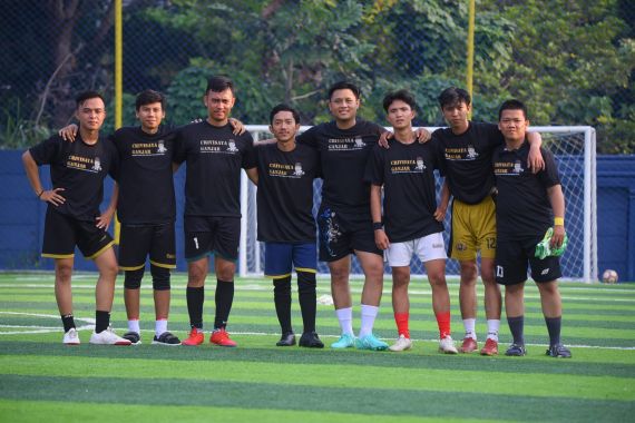 Crivisaya Ganjar Kampanyekan Gaya Hidup Sehat dengan Olahraga Mini Soccer - JPNN.COM