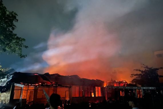 RSUD Puri Husada Terbakar, Ada Ledakan Keras, Gudang CCTV Hangus - JPNN.COM