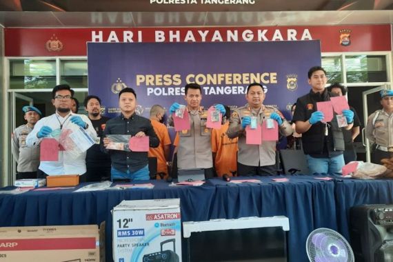 4 Pelaku Kejahatan Bermodus Ganjal ATM Dibekuk Polisi, Beraksi di Banten dan Jabar - JPNN.COM