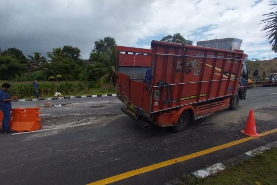 Soal Jalan Rusak di Jalur Baypass BIL- Mandalika, Dinas PUPR Bilang Begini - JPNN.COM