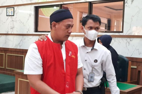 Vonis Mati Rizky Noviyandi Pembunuh Anak Kandung, Hakim: Terdakwa Sangat Keji! - JPNN.COM