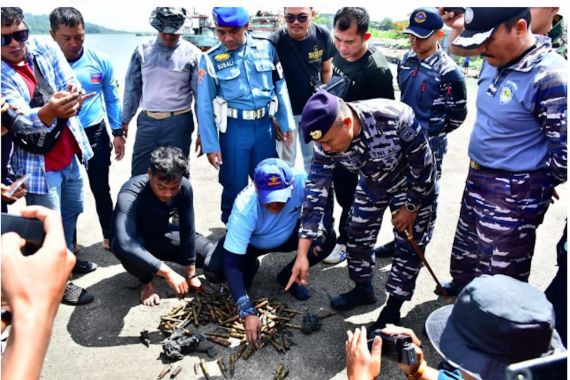 TNI AL Kembali Mengidentifikasi dan Amankan Ribuan Amunisi di Cilacap - JPNN.COM