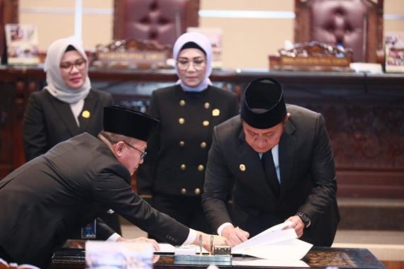 Pemprov dan DPRD Sumsel Sepakati KUA-PPAS APBD 2024 Sebesar Rp 11,23 Triliun - JPNN.COM