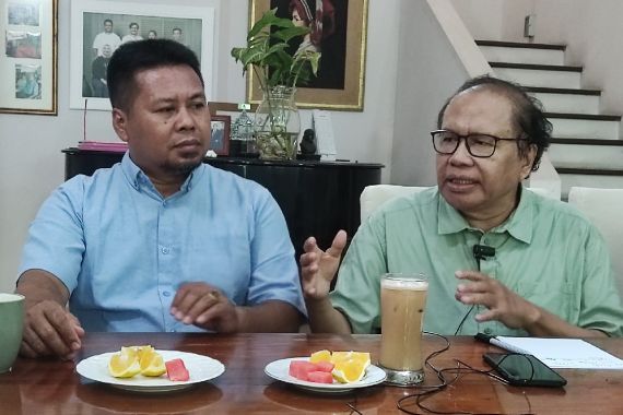 Belasan Elemen Buruh Datangi Rumah Rizal Ramli, Minta Jadi Ahli Melawan UU Ciptaker - JPNN.COM