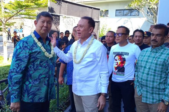 Hashim-Iwan Bule Bicara Soal Kopi dan Kesabaran saat Menyosialisasikan Capres Prabowo - JPNN.COM