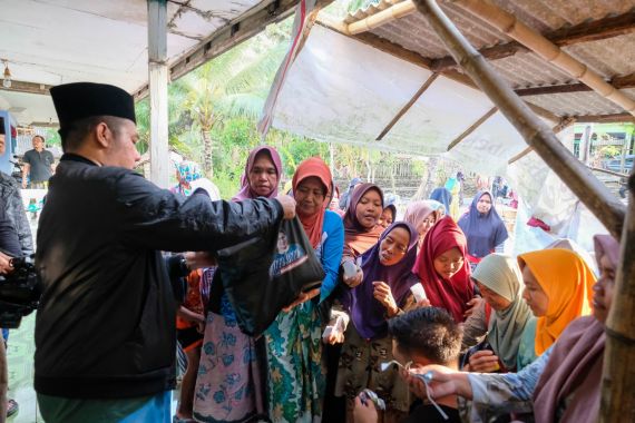 Masyarakat Madura Merasa Terbantu Dengan Program Sembako Murah Sukarelawan Sandiaga - JPNN.COM