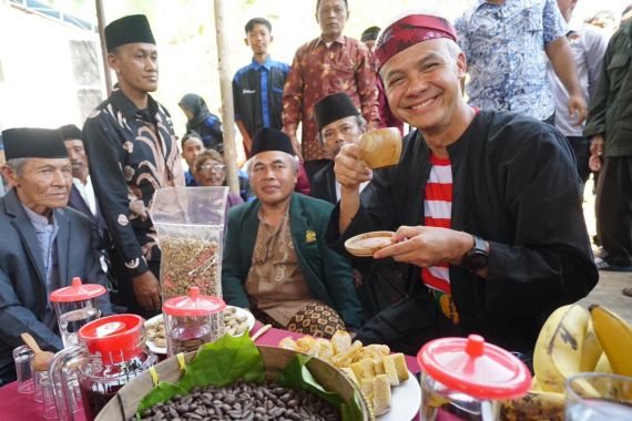 Ganjar Pengin Kopi Temanggung Bisa Kuasai Pasar Internasional - JPNN.COM