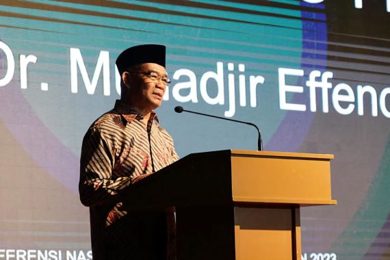 Resmikan Masjid Suharti Arifin, Muhadjir Yakin An-Nur Bisa Cetak Santri Unggul - JPNN.COM