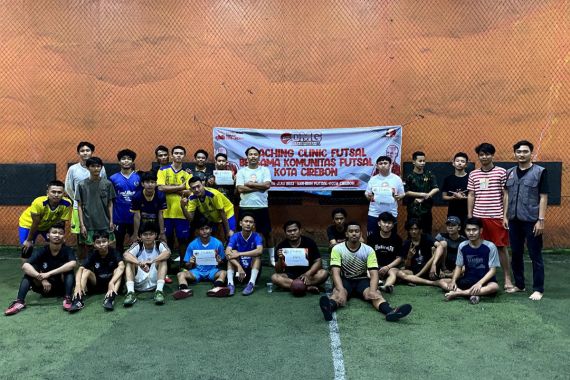 Orang Muda Ganjar Adakan Coaching Clinic Futsal di Cirebon - JPNN.COM