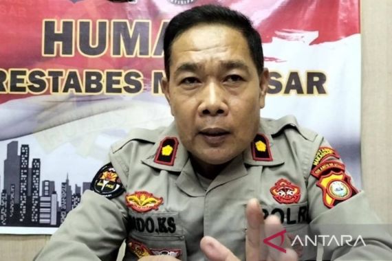 Gegara Catur, Anak di Makassar Dianiaya, Aksi Pelaku Terekam CCTV - JPNN.COM