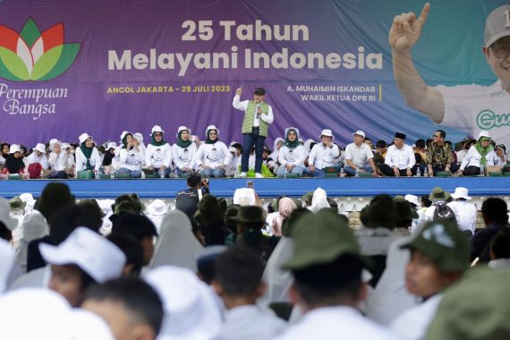 Bersama Perempuan Bangsa, Gus Imin Bawa Seribu Yatim ke Ancol - JPNN.COM