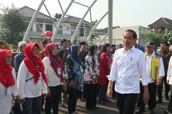Resmikan Sodetan Ciliwung, Jokowi Sebut Masalah Banjir Ini Sudah Bertahun-tahun Tak Diselesaikan - JPNN.COM