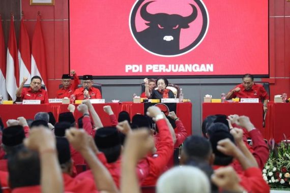 Megawati Beri Pengarahan, Minta Begini Kepada Kader PDIP, Penting! - JPNN.COM