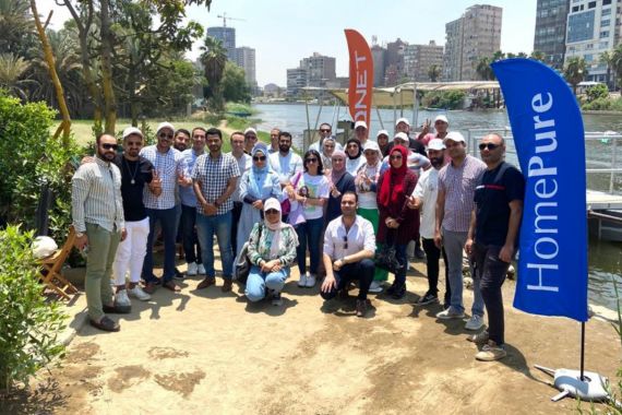 QNET Bersihkan Sungai Nil Dari Sampah Plastik di Mesir - JPNN.COM