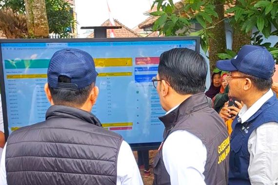 Kunjungi Pasar di Sumedang, Kang Emil Puji Sindang - JPNN.COM