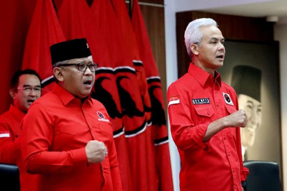 Hadir di Acara Rapat Konsolidasi PDIP, Ganjar Ungkap Arahan Penting Megawati - JPNN.COM