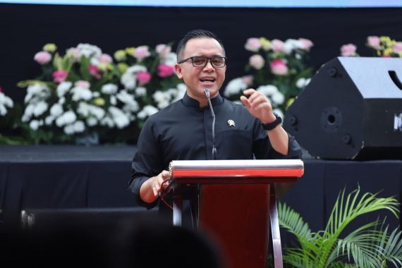 Menteri Anas Ungkap Penyebab Guru Honorer Belum Diangkat PPPK, Bukan soal Formasi! - JPNN.COM