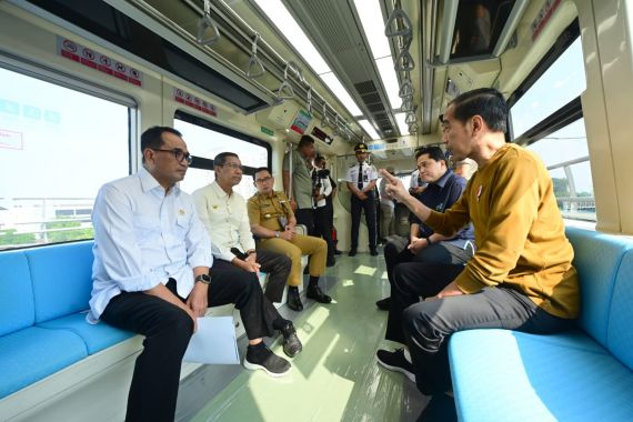 Jokowi Tak Ingin Operasional LRT Tergesa-gesa, Harus Aman Betul - JPNN.COM