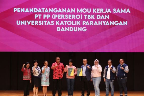 PT PP Gelar Srikandi BUMN Goes to Campus ke Unpar Bandung - JPNN.COM