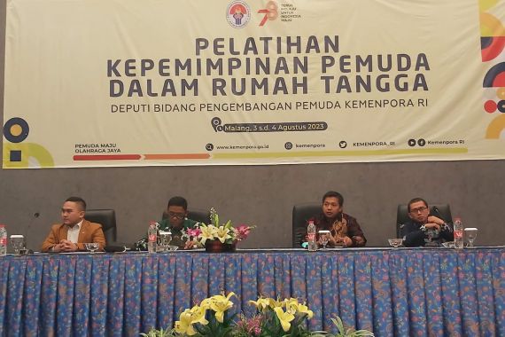 Kemenpora Gelar Pelatihan Kepemimpinan Pemuda Dalam Rumah Tangga di Malang - JPNN.COM