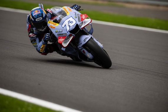 Hasil Sprint MotoGP Inggris: Alex Marquez Fantastis, 4 Juara Dunia Tragis - JPNN.COM