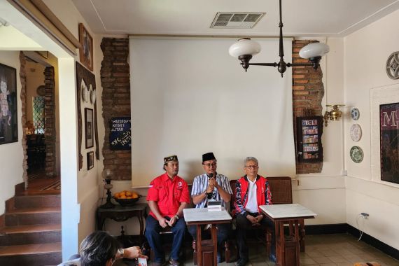 PSI Mendekat kepada Prabowo, Muhammad Guntur Romli Keluar - JPNN.COM